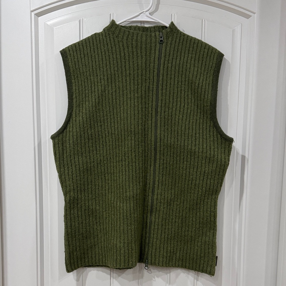 EUC Woolrich Olive Ribbed Wool Zip Vest